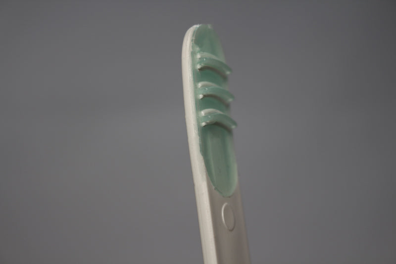 Mc4 Tongue Scraper