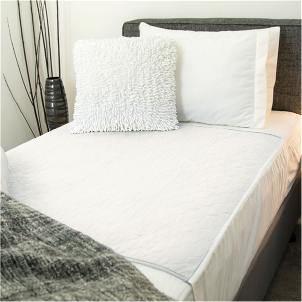 Reusable Bed Pad with Tuck Ins