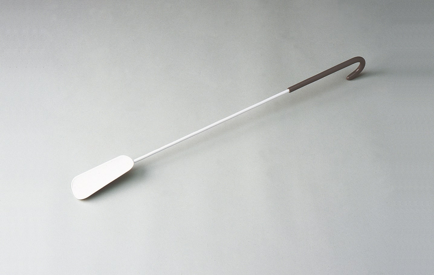 Metal Shoehorn, with PVC Hand Grip (600mm)